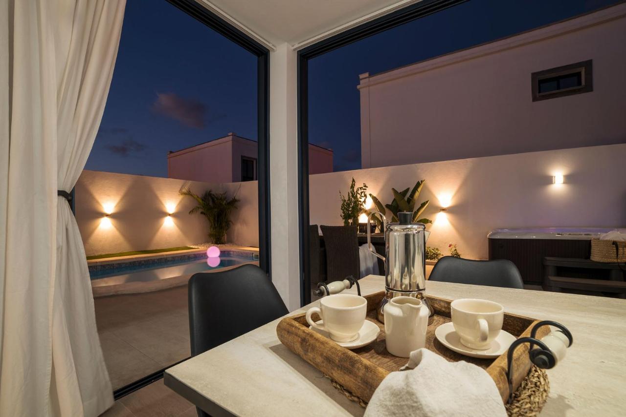 Villa Palmera Jacuzzi 雅伊萨 外观 照片